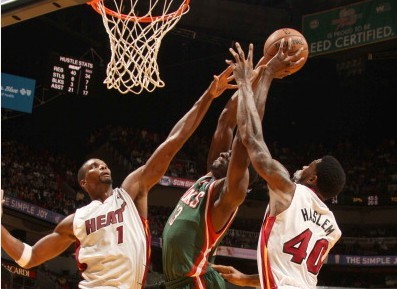 活塞队的助 活塞队的助